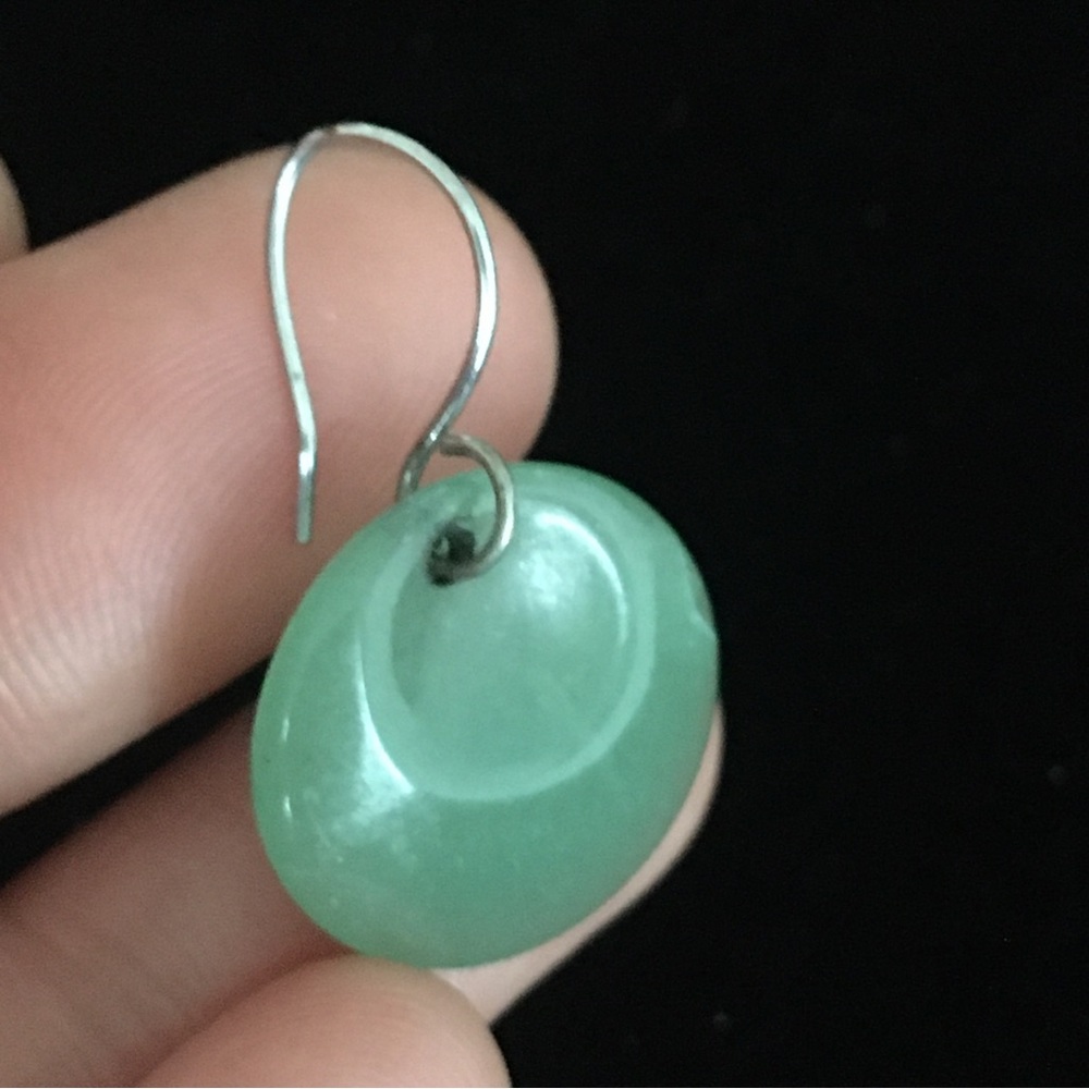 Vintage Green Stone Dangle Earrings - Picture 3 of 6